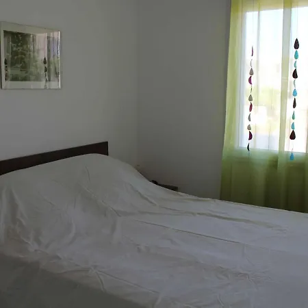 Hébergement de vacances Maison Port-la-nouvelle, 4 Pièces, 6 Personnes - Fr-1-229c-51 *